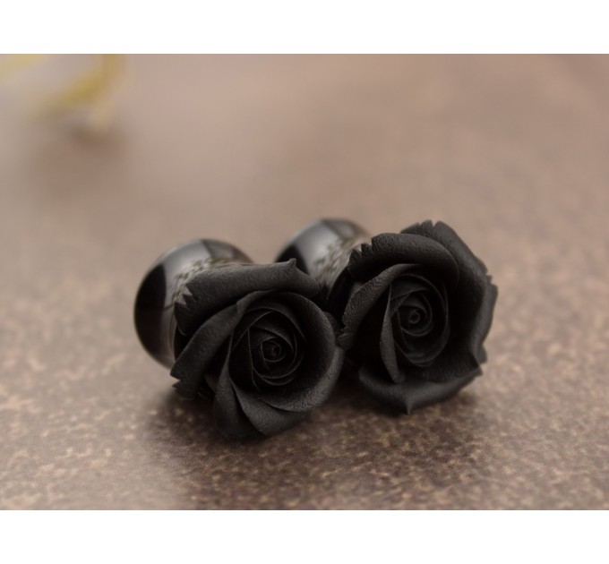 Black rose plugs and gauges - Gothic ear piercing