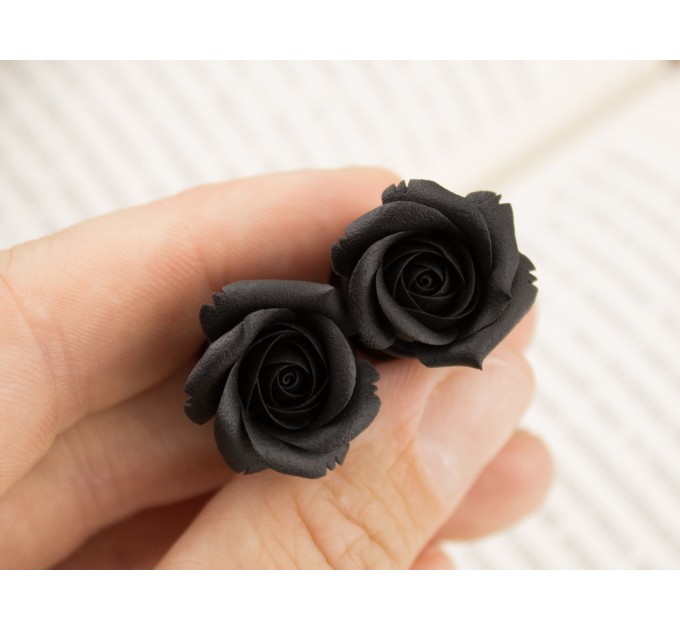Black rose plugs and gauges - Gothic ear piercing