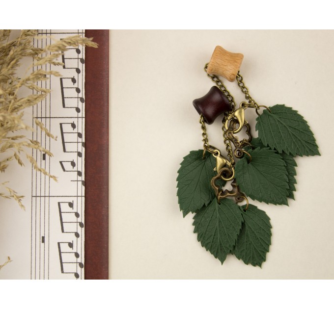 Green leaves chain hangers for stretched ears 8mm - 20mm wooden tunnels Dangle plugs and gauges Woodland Botanical