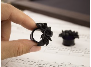 Tiny black rose ear tunnels 00g – 25mm