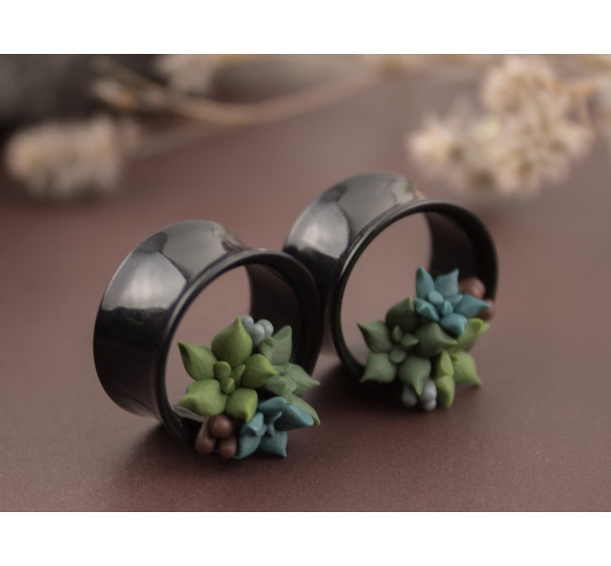 Handmade gauges plugs with succulents - cute flesh tunnels