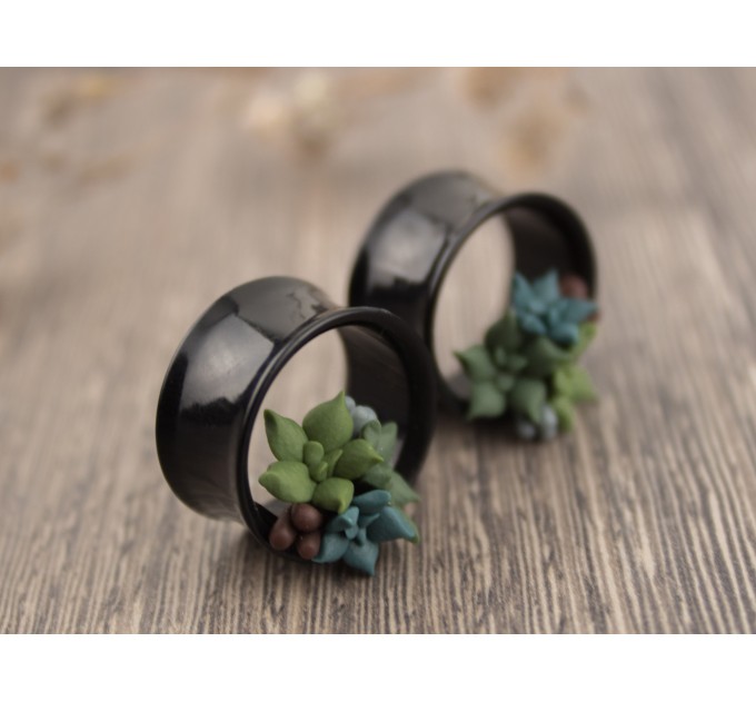 Handmade gauges plugs with succulents - cute flesh tunnels