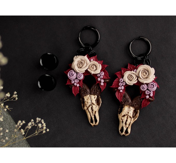 Hoop earrings with goat skull and flowers