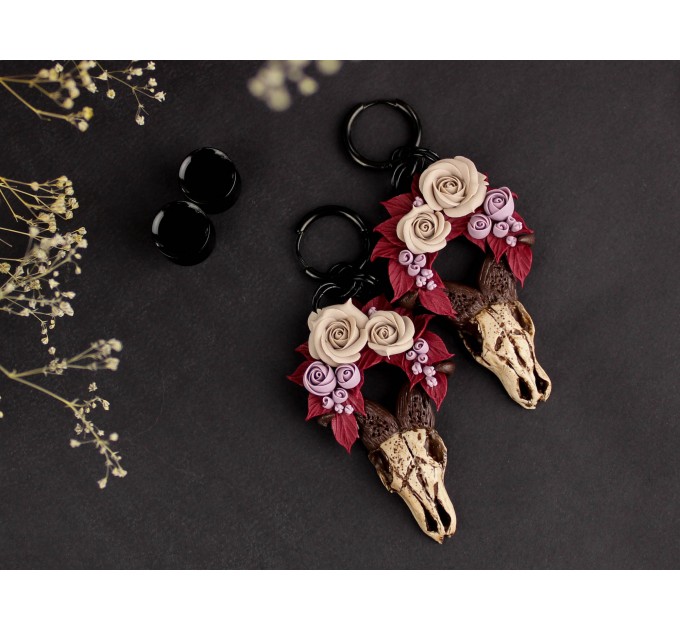 Hoop earrings with goat skull and flowers