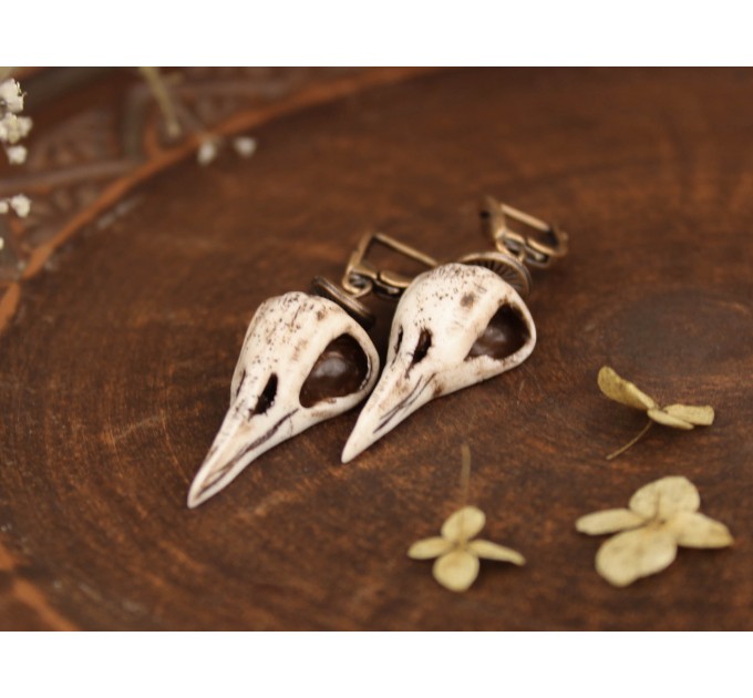 Dangle pagan earrings with raven skulls - Norse jewelry