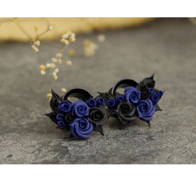 Custom palette tunnel earrings, navy and black plug gauges
