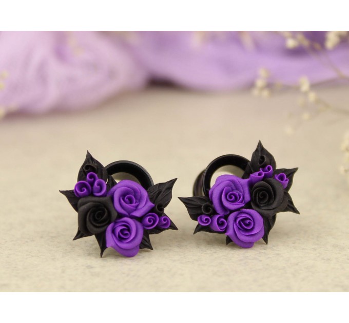 Purple black rose ear piercing - Gothic plugs and tunnels