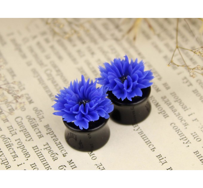 Blue cornflower plugs and tunnels – 4g – 20mm ear gauges