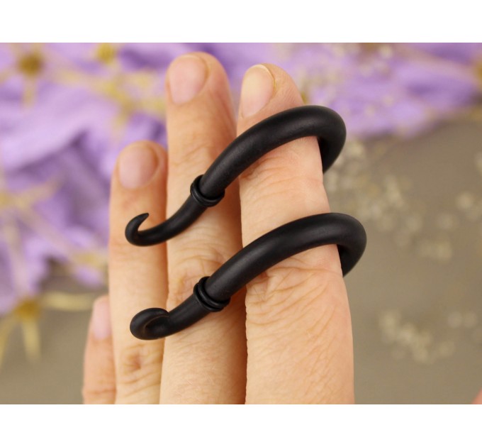 Gothic wedding dangle chain plug earrings for stretched ears Black rose and leaves Witch gift gauges Dark aesthetic