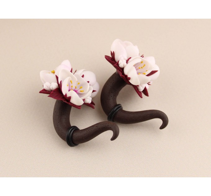 Cherry blossom fake / real ear gauges 