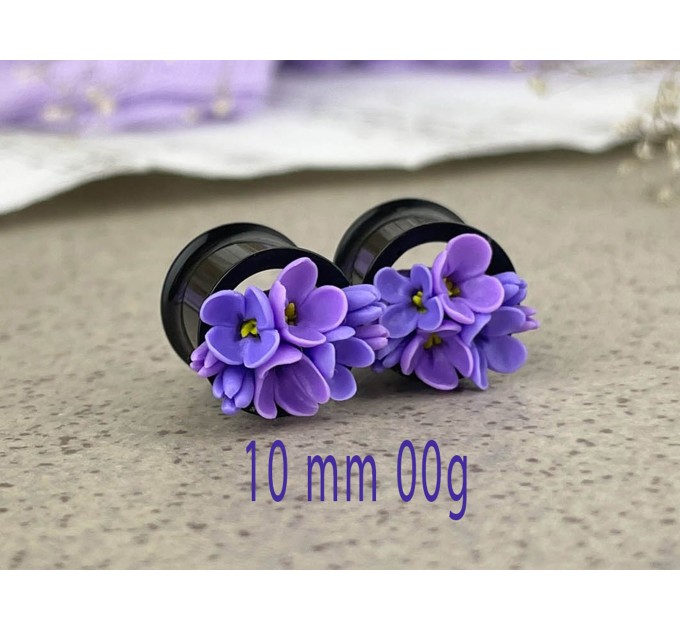 Cute lilac ear tunnels – spring gauges stretch plugs