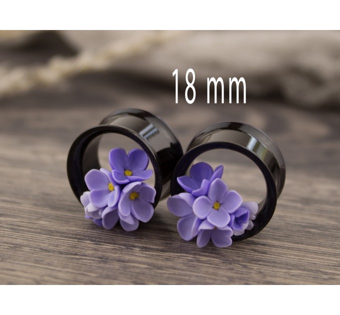 Cute lilac ear tunnels – spring gauges stretch plugs
