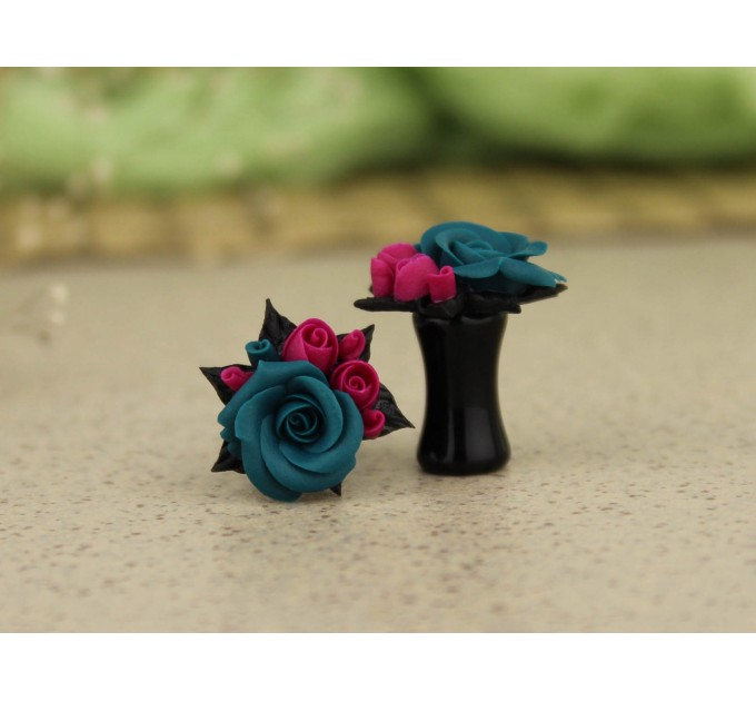 Magenta and teal rose size 00 gauges – custom color ear plugs