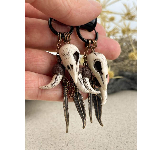Gothic hoop hangers for tunnels Dangle earrings for stretched ears with Raven bird skull Copper chains Viking fangs and feathers Handmade