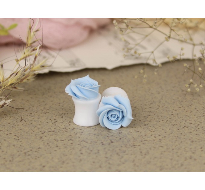 Wedding plugs and tunnels - Sky blue rose ear piercing