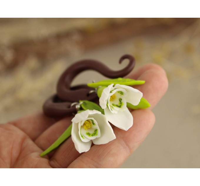Snowdrop flower dangle gauge earrings