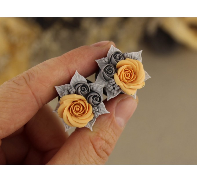 Gray peach wedding ear plugs Bridal earrings for stretched gauges Floral tunnels handmade 