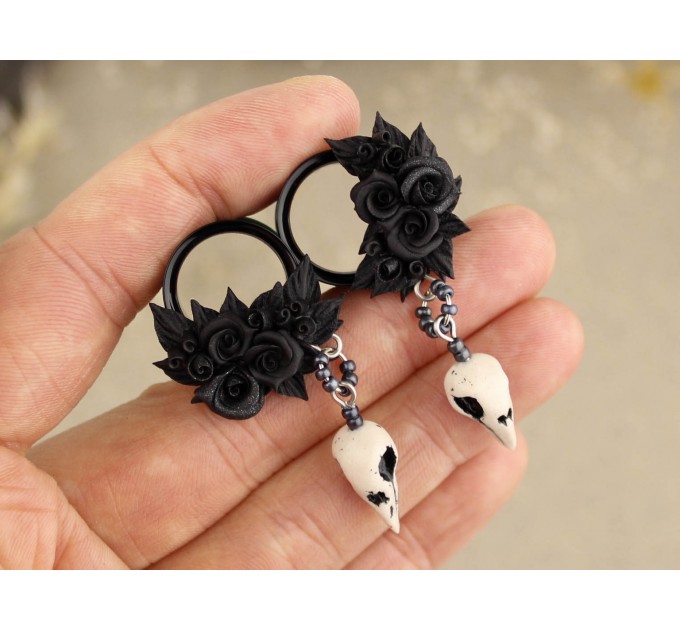Tunnel earrings for stretched ears with roses and raven skulls