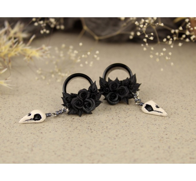 Tunnel earrings for stretched ears with roses and raven skulls