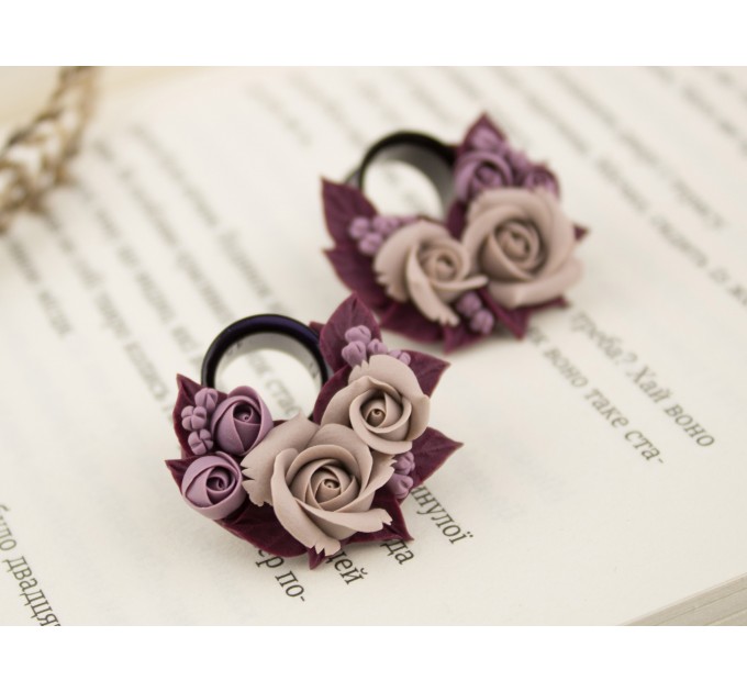 Wedding flesh tunnels – Beige burgundy flower ear plugs