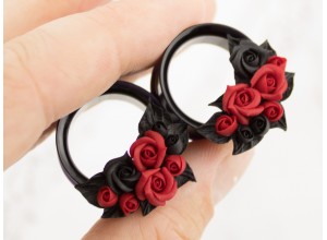 Tiny red black rose ear tunnels 00g – 25mm