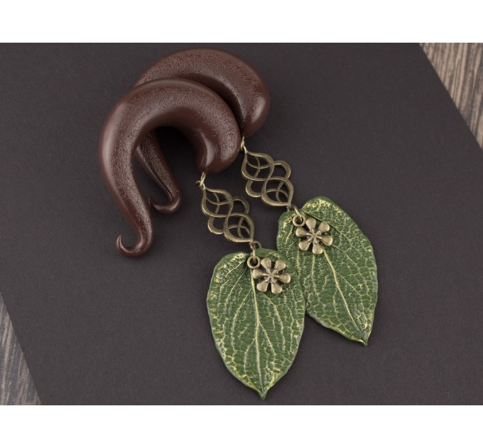 Woodland gauge earrings for stretched ears Dangle green leaf plugs Celtic knot tunnels Handmade