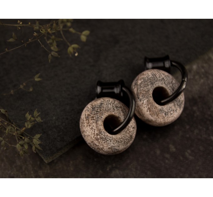 Ancient stone imitation hoop earrings Viking jewelry for guy Unisex brutal ear hangers Bone tunnels and plugs