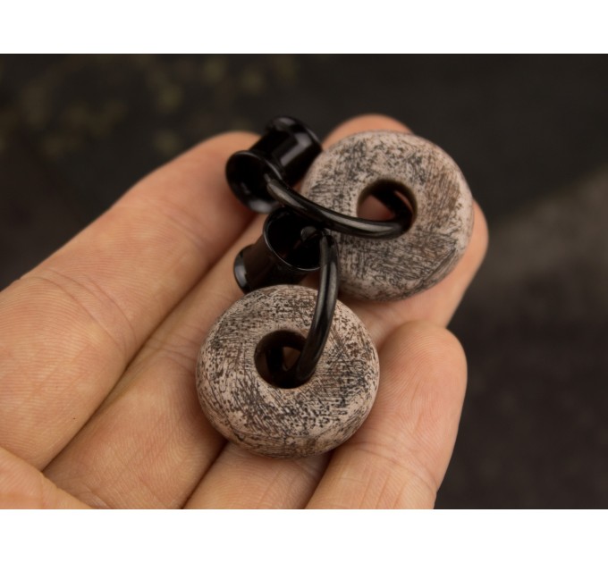 Ancient stone imitation hoop earrings Viking jewelry for guy Unisex brutal ear hangers Bone tunnels and plugs
