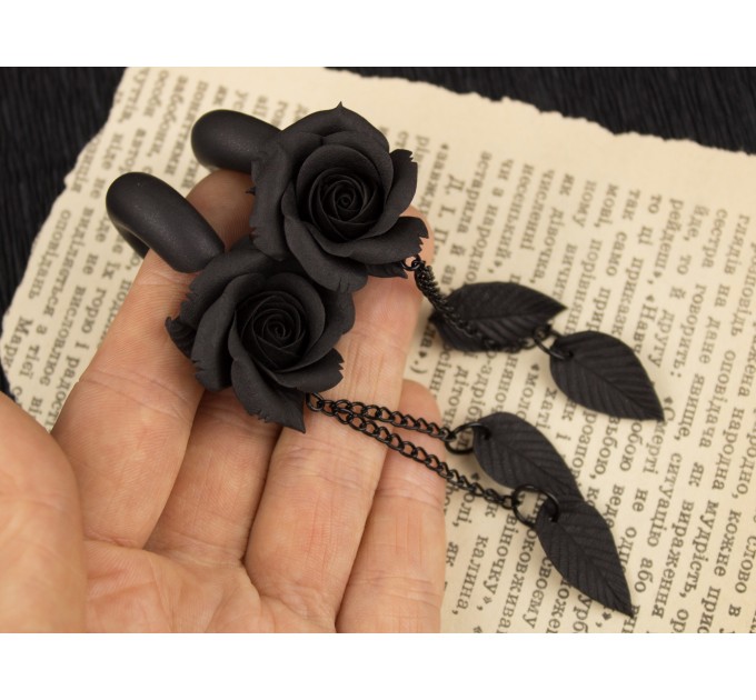 Gothic wedding dangle chain plug earrings for stretched ears Black rose and leaves Witch gift gauges Dark aesthetic