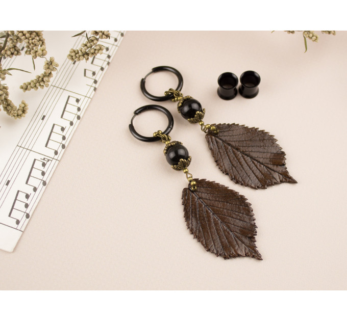 Long ear plugs with dark brown realistic leaf Unique woodland jewelry for stretched ears Hoop hangers for tunnel earrings 