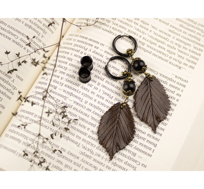 Long ear plugs with dark brown realistic leaf Unique woodland jewelry for stretched ears Hoop hangers for tunnel earrings 
