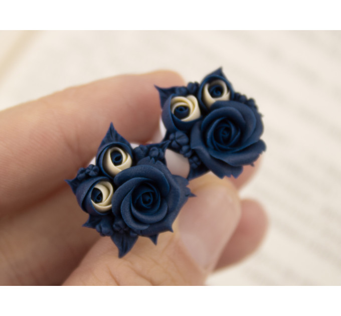 Navy blue beige cream wedding ear plugs Tiny flower gauge earrings Rose tunnels Unique jewelry for stretched ears