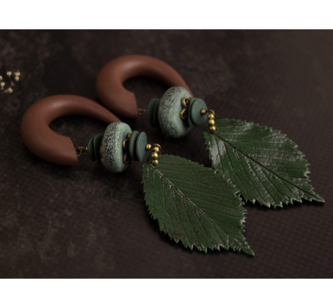 Woodland gauge earrings with deep green realistic leaves and beads Handmade jewelry for stretched ears Unique plugs