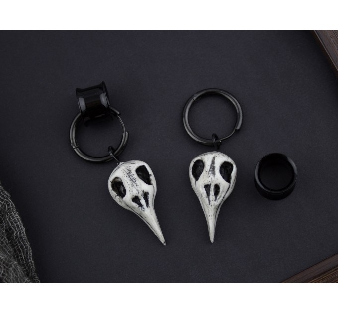 Raven skull hoop earrings for guy Tunnel hangers bird skeleton Animal pagan jewelry for stretched ears Gothic plugs and gauges