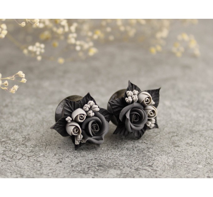 Cute miniature floral ear plugs for stretched earlobes Gray black roses gauges Bridesmaid wedding bridal tunnels