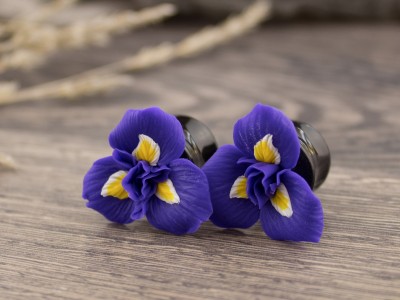 Purple iris flower plug earrings 3mm - 20mm