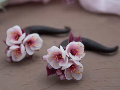 Cherry blossom real-faux gauge earrings Cherry blossom real-faux gauge earrings