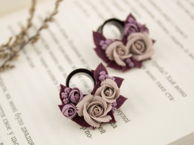 Tiny beige burgundy rose tunnels 00g – 25mm Tiny beige burgundy rose tunnels 00g – 25mm