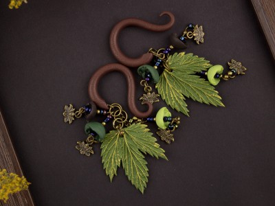 Green maple leaf gauges 5-14mm