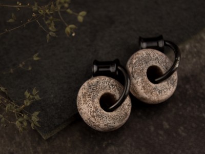 Ancient round bead hoop tunnels 6-25mm Ancient round bead hoop tunnels 6-25mm