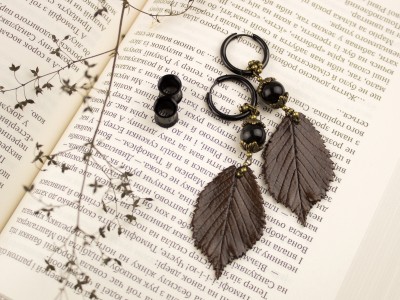 Brown leaf ear hoop hangers 6-25mm Brown leaf ear hoop hangers 6-25mm