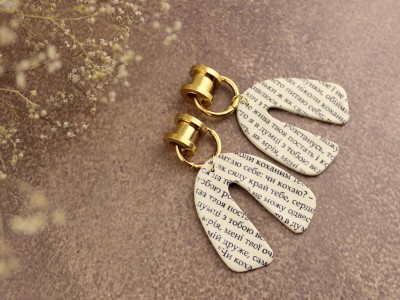 Custom text ear hangers tunnels 6-30mm