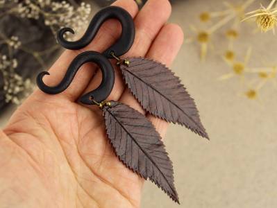 Brown dangle leaf gauges 5 - 14mm